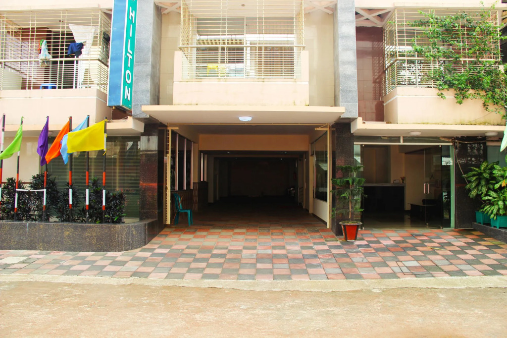 Cox's Hilton