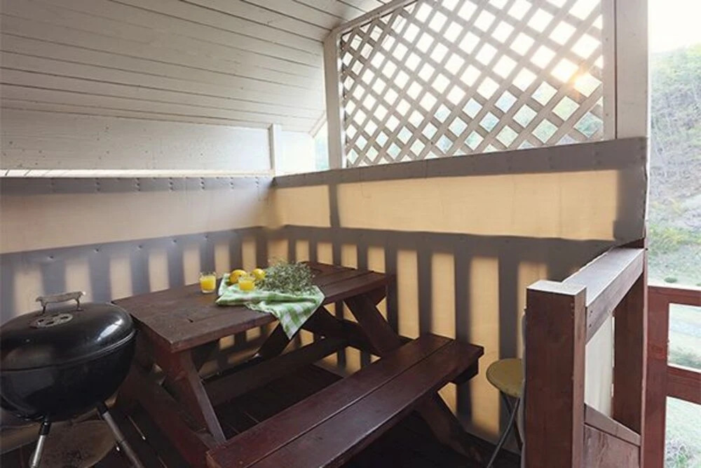 Gyeongju Epilogue Pension (Spa Karaoke, Netflix Available)
