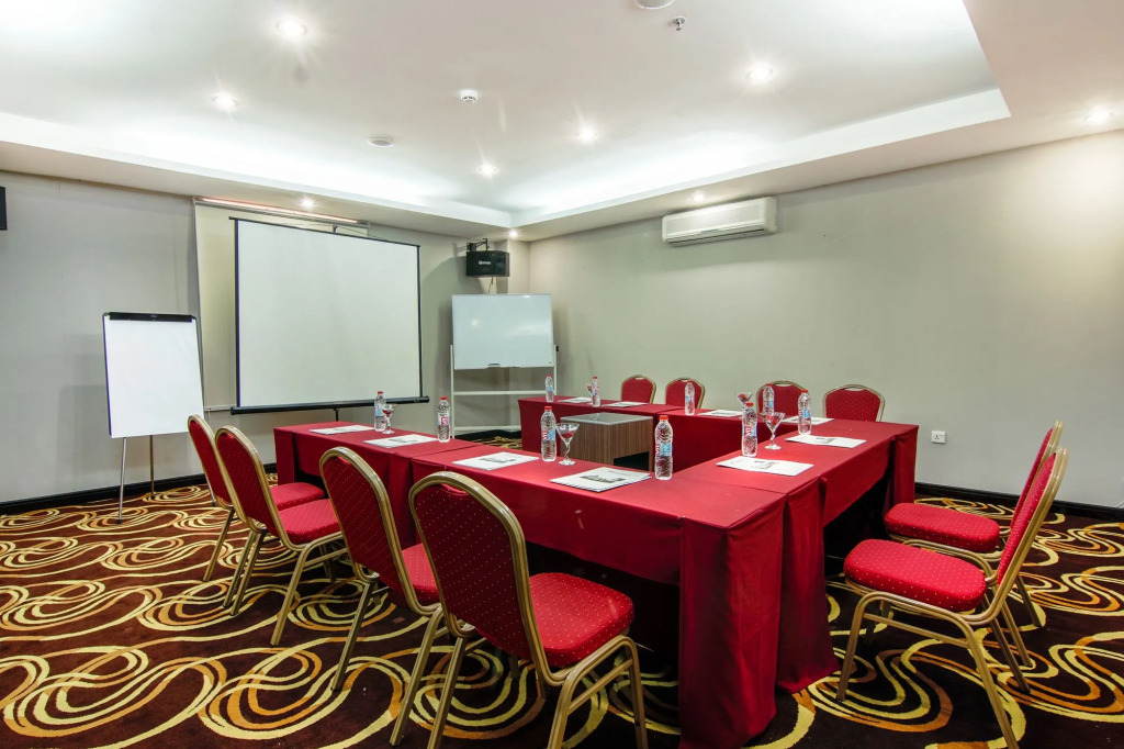 Grand Eska Hotel & Suites Batam