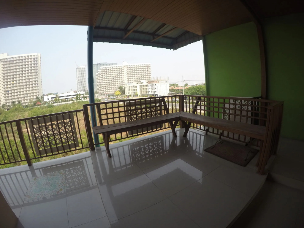 BB House Beach Residences