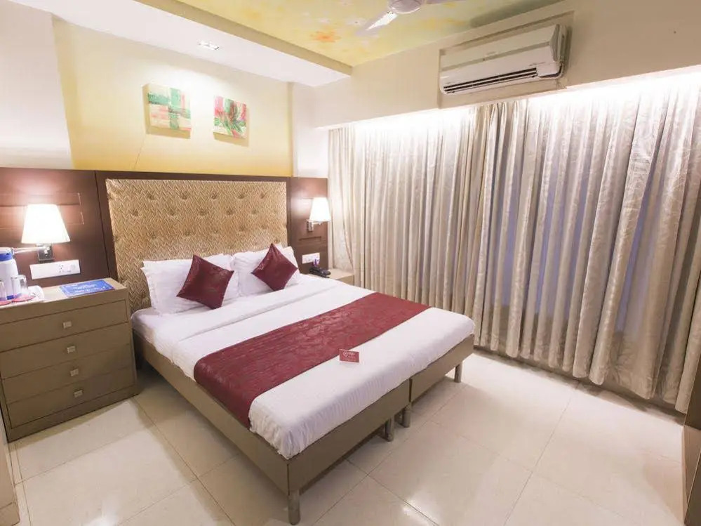 OYO Rooms Link Road Malad Mumbai