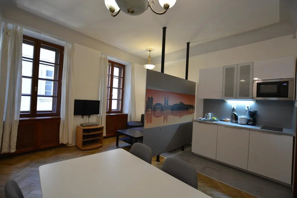 Historic Centre Apartments VIII