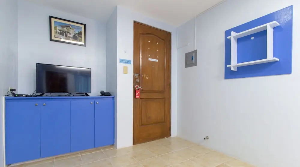 RedDoorz @ DBuilders Rooms Ph2 Taguig