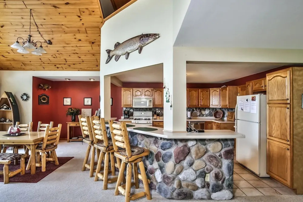 Sandy Shores - 4 Br Home