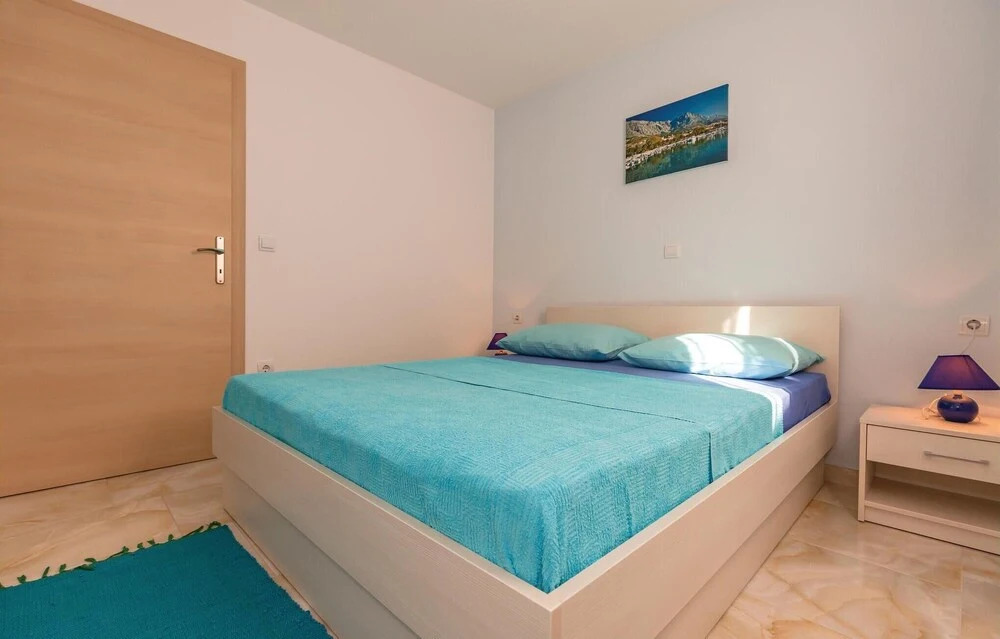 Amazing Home in Baska Voda With Wifi and 1 Bedrooms