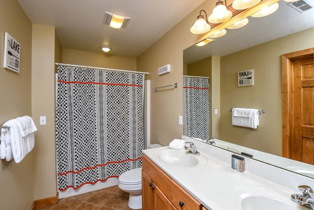 No Wake Zone 5 Bedroom House