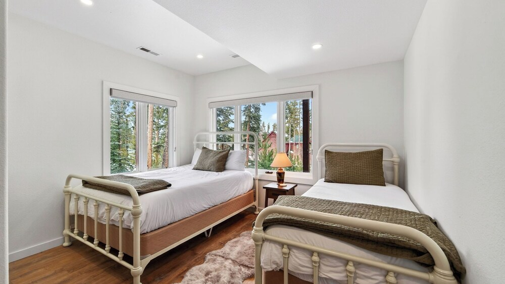 Spacious Winter Park Home w/ Game Room, Fireplace & Resort Bus Access Elk Court Lodge by Avantstay