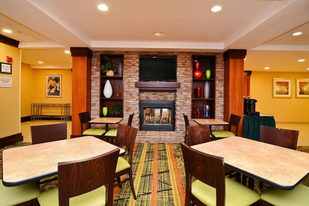 Fairfield Inn & Suites Cherokee