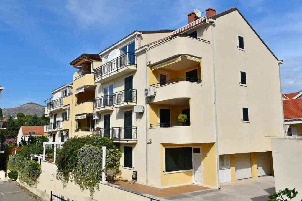 Apartment Sunny Bay