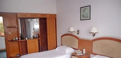 Qingyang Xifeng Hotel