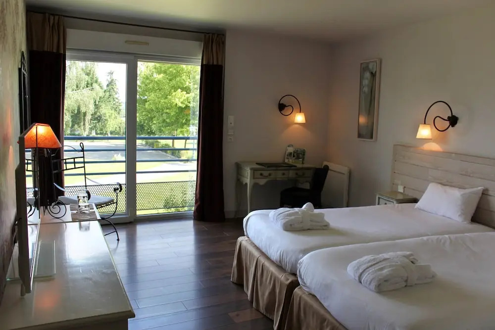 Logis Hôtel & Restaurant Lermitage