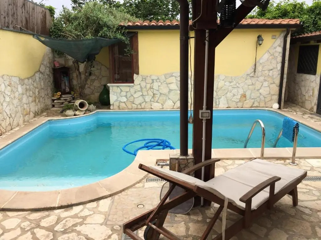 2 bedrooms appartement with private pool furnished terrace and wifi at Giugliano in Campania 5 km away from the beach
