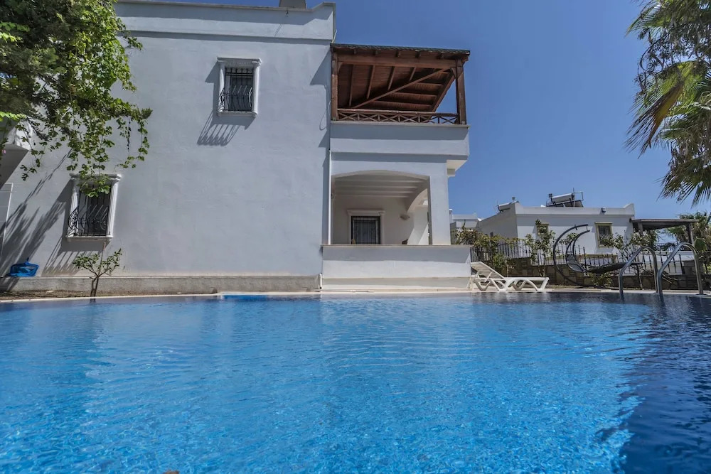 Villa Summer
