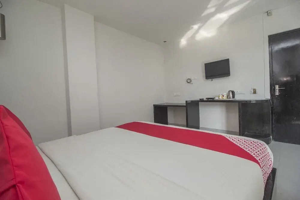 Kava Suites By OYO Rooms