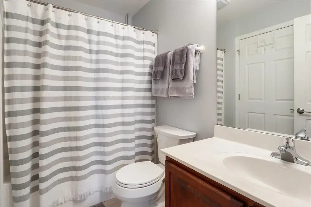 Modern Decor, Views, Grill, Workstation, Boat + 2 PWC Slips & Resort-style Amenities