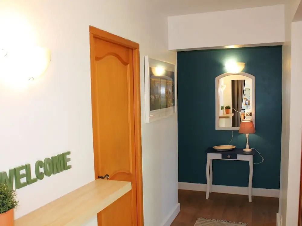 Villa in Languedoc with Pool near Historic Cities