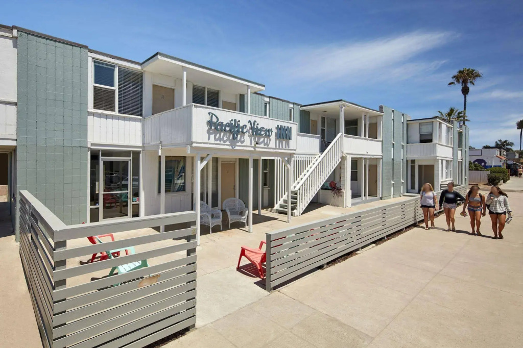 Pacific View Inn