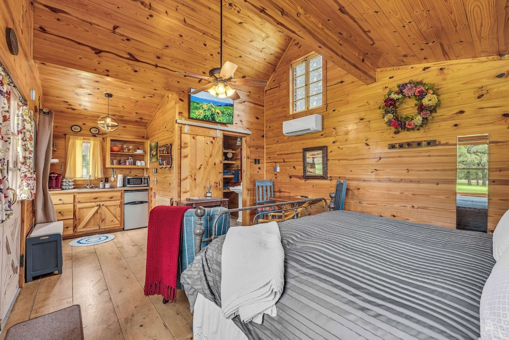 Cabins Out Back-nest