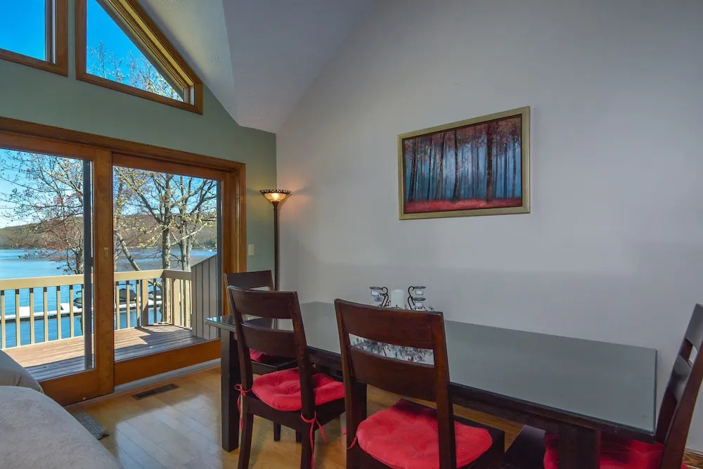 Majestic View 3 Bedroom Townhome