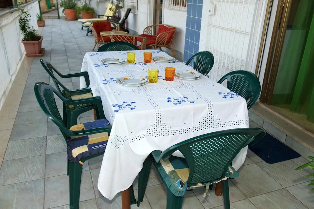 House With 4 Bedrooms in Palermo, With Wonderful sea View, Enclosed Ga