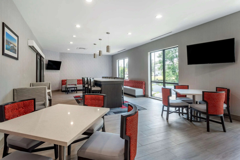 Comfort Inn & Suites Olive Branch Old Towne
