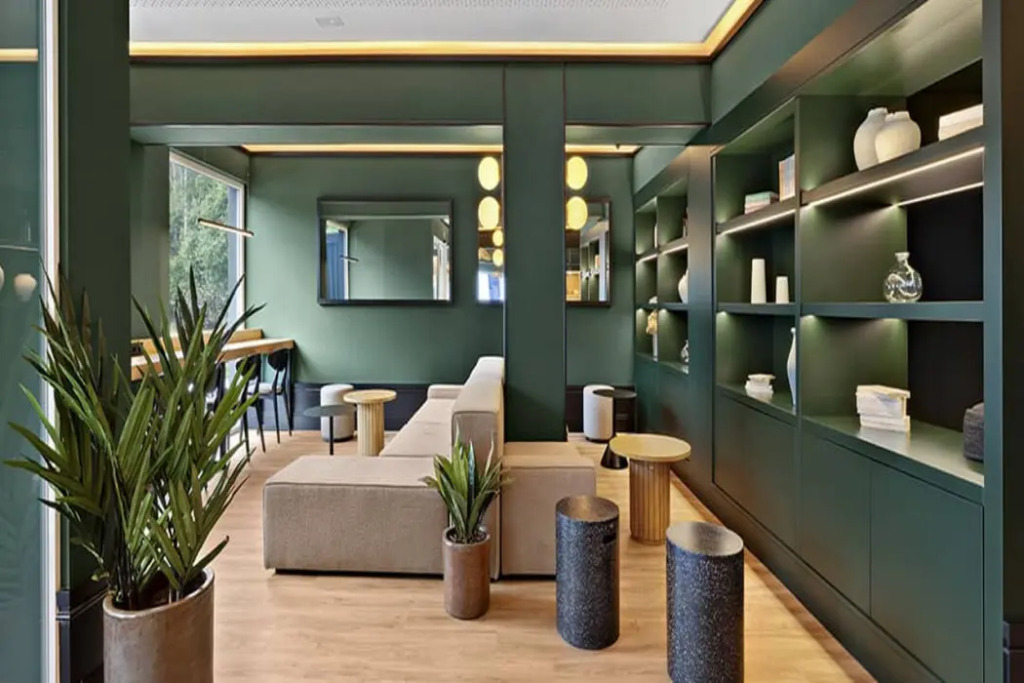 B&B HOTEL Santiago Milladoiro