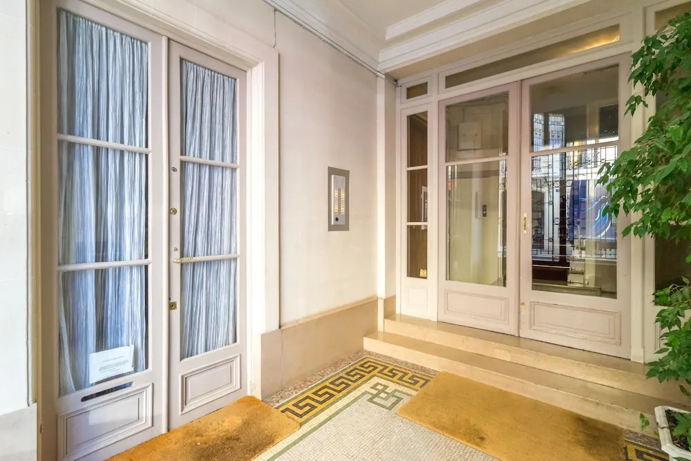 Versailles Expo Studio