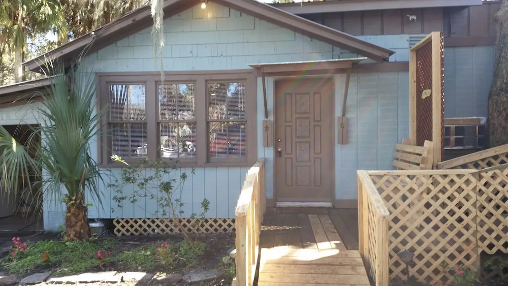 The Lodge at Runaway Bay