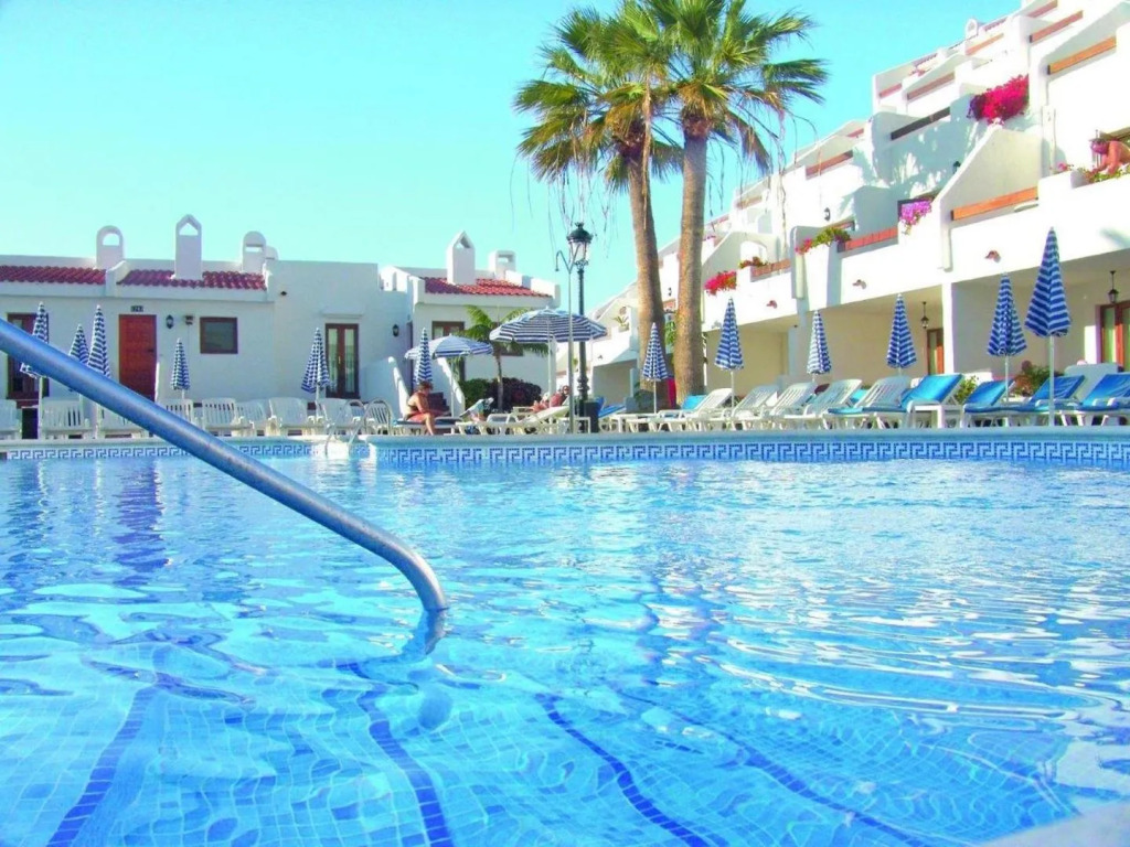 Ona Beverly Hills Suites