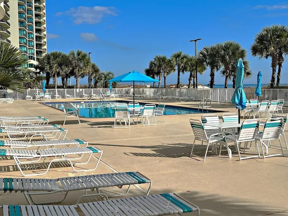 Regency Isle 703