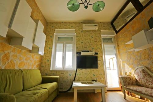 Central Royal Apartments