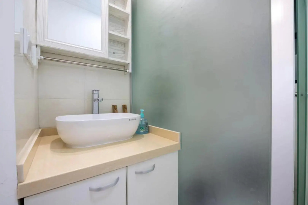 Jingyi Apartment