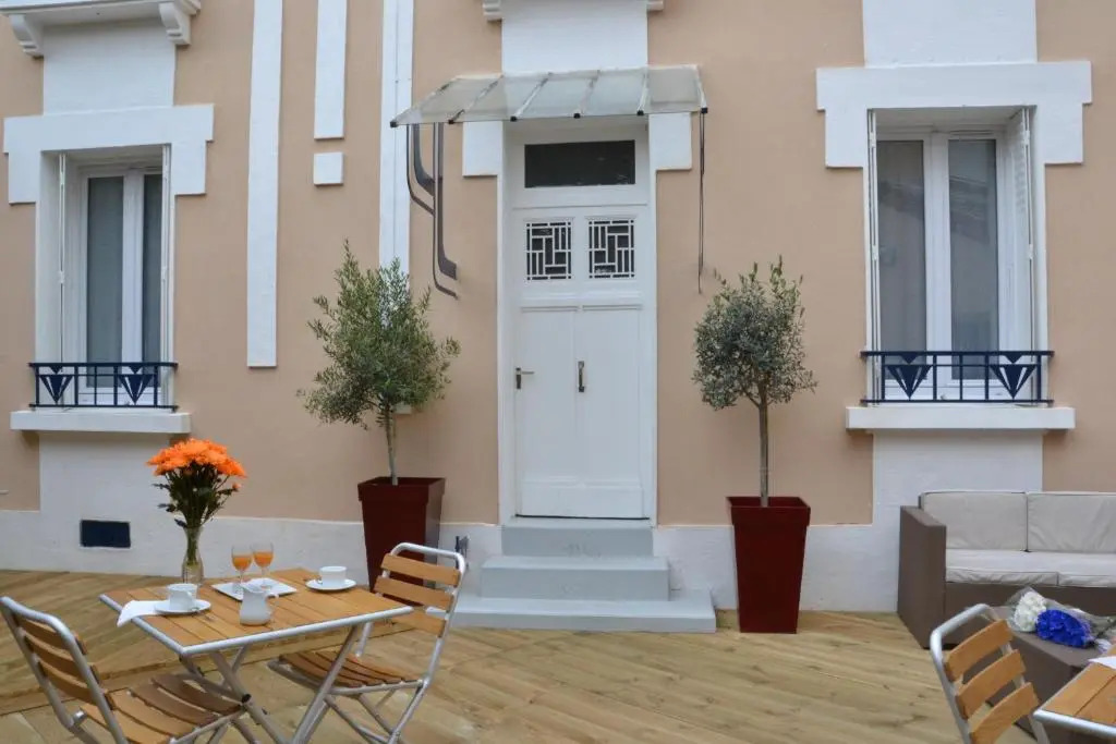 Hôtel AKENA HF