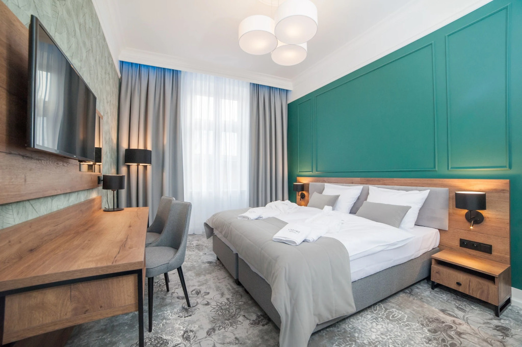 Vinfort Aparthotel - Krakow Old Town