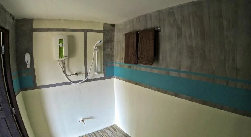 Davy Jones Locker Hotel