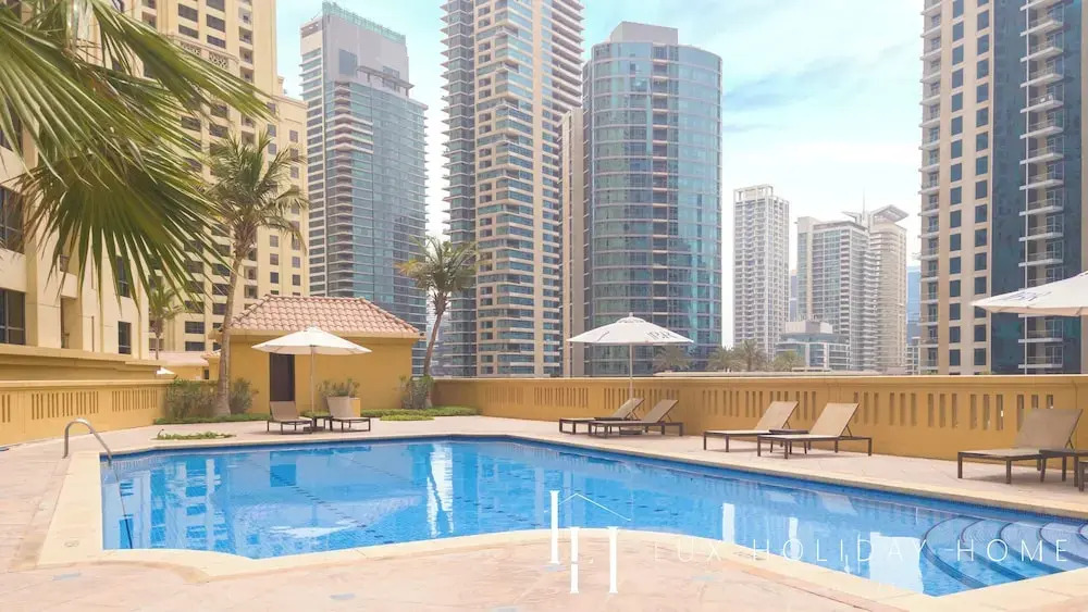 LUX  The Luxurious Central JBR Suite