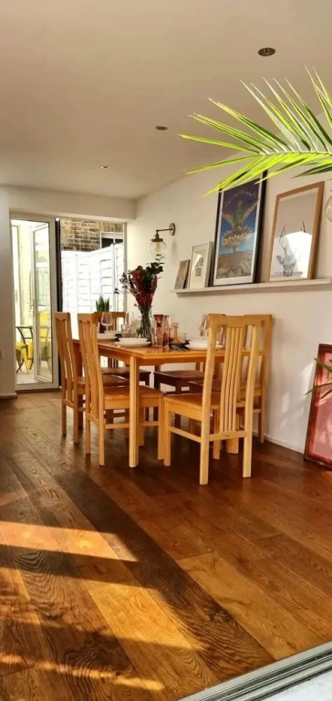 Stylish 3 Bedroom Townhouse in Brockley With Large Garden