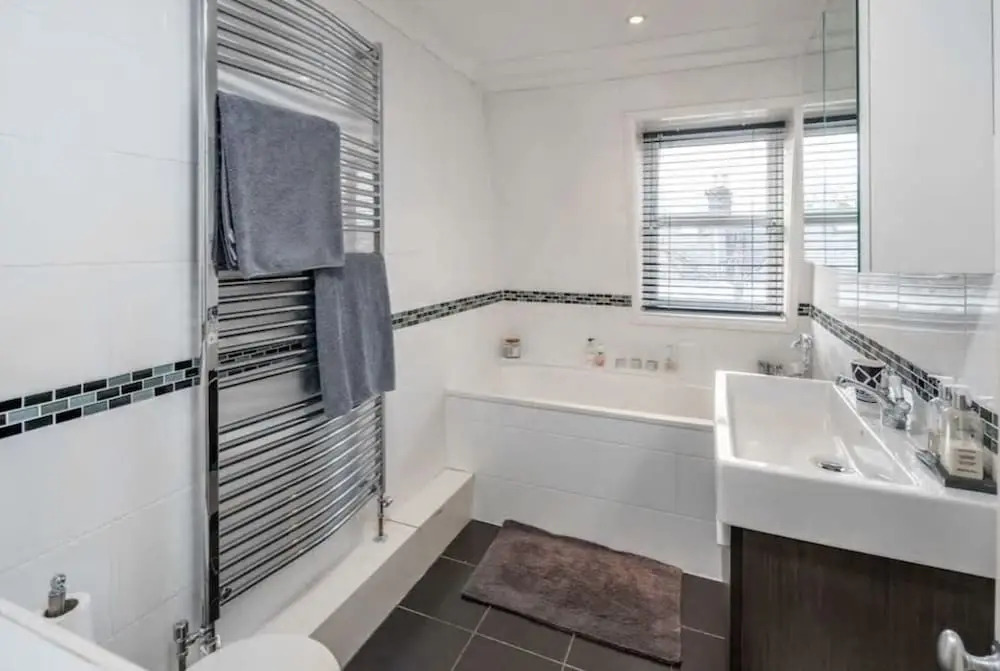 Veeve - Fulham Victorian