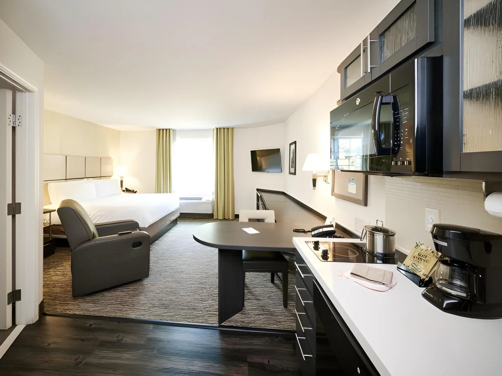 MainStay Suites Southfield-Detroit