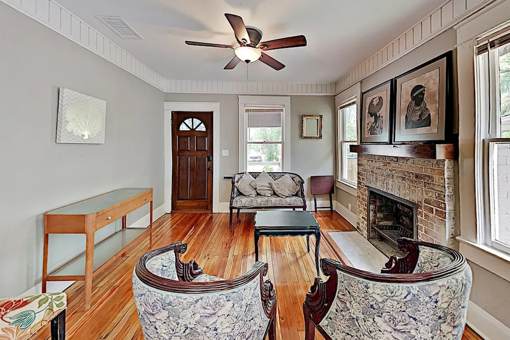 807ehs4x 2 Bedroom Home