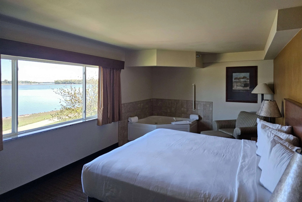 AmericInn by Wyndham Fort Pierre - Conference Center