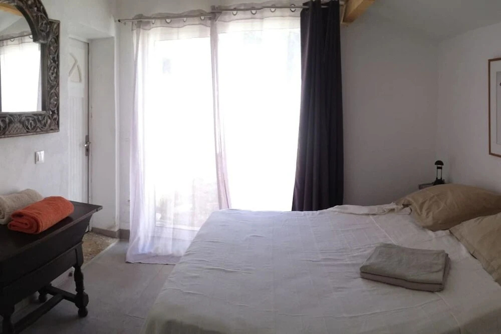 Villa With 5 Bedrooms in La Capelle-et-masmolène, With Private Pool, E