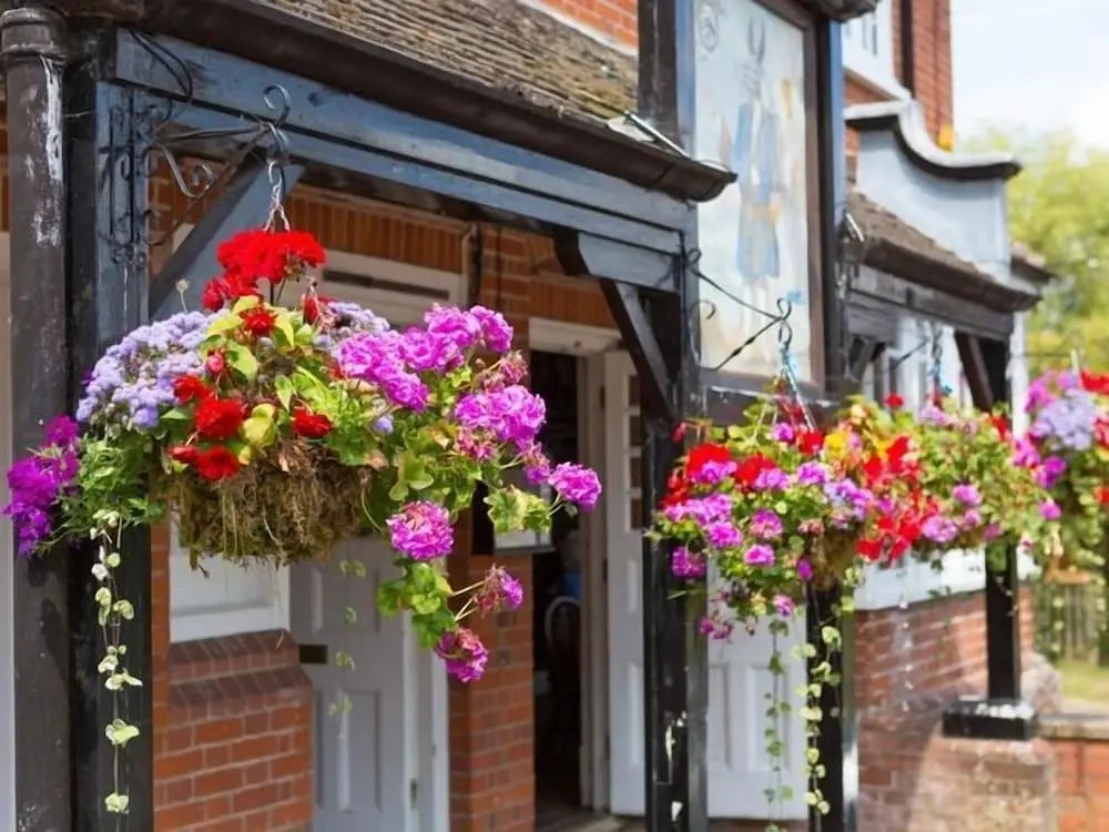 The Trusty Servant Inn