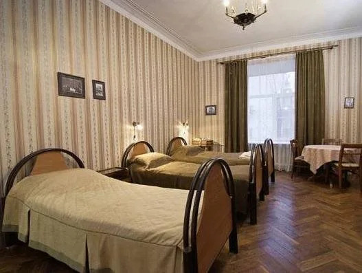 Аврора Петроградская