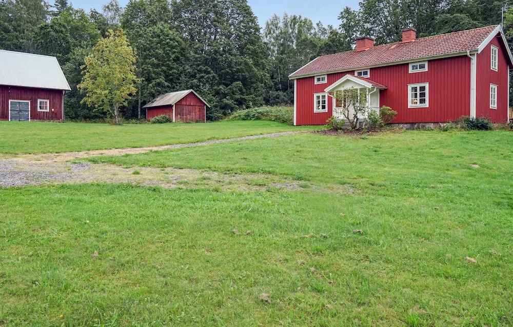 Beautiful Home in Värnamo With 3 Bedrooms and Wifi