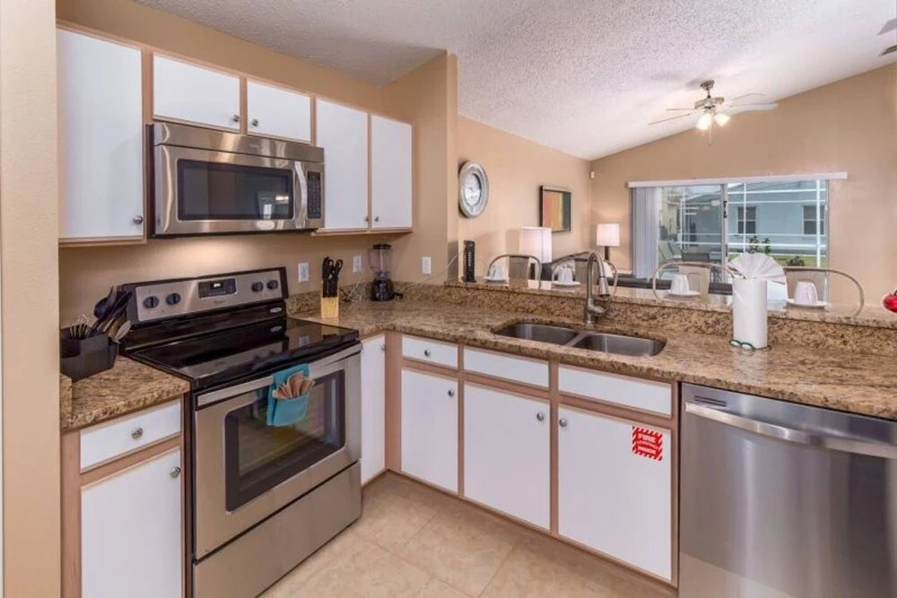 Hampton Lakes - Lovely 3bd/2ba Pool Home 3hl905