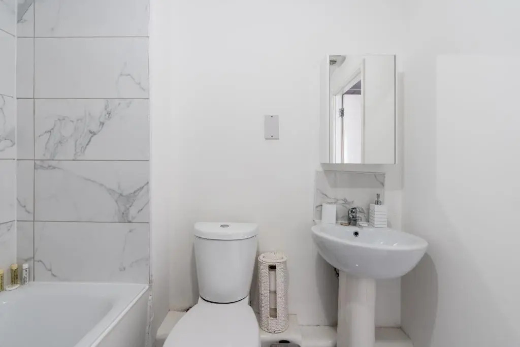 Suites by Rehoboth - Abbey Wood Station - London Zone 4