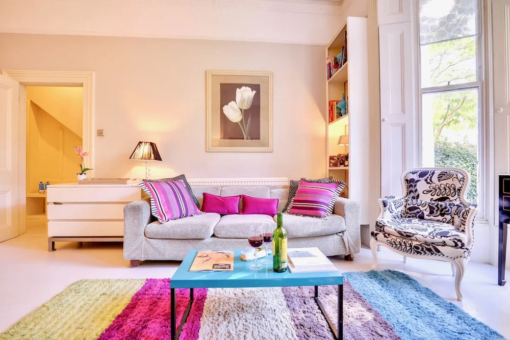 Stylish Kensington Living