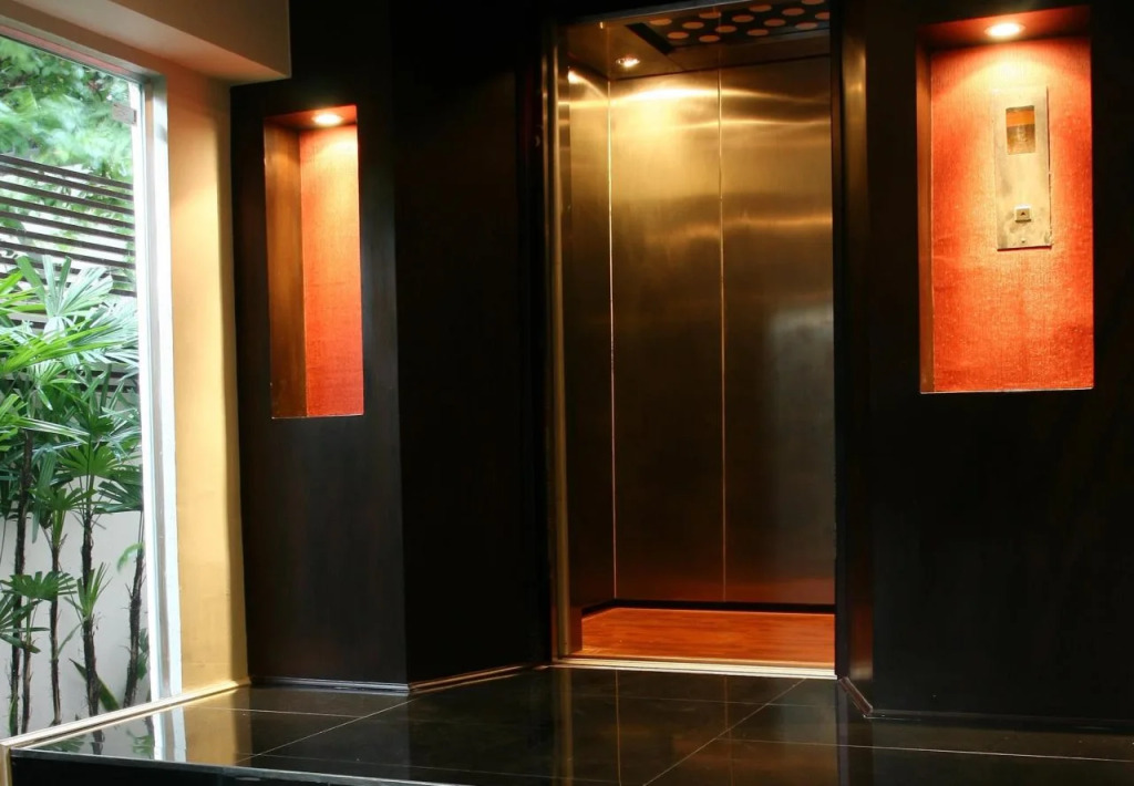 Mirth Sathorn Hotel