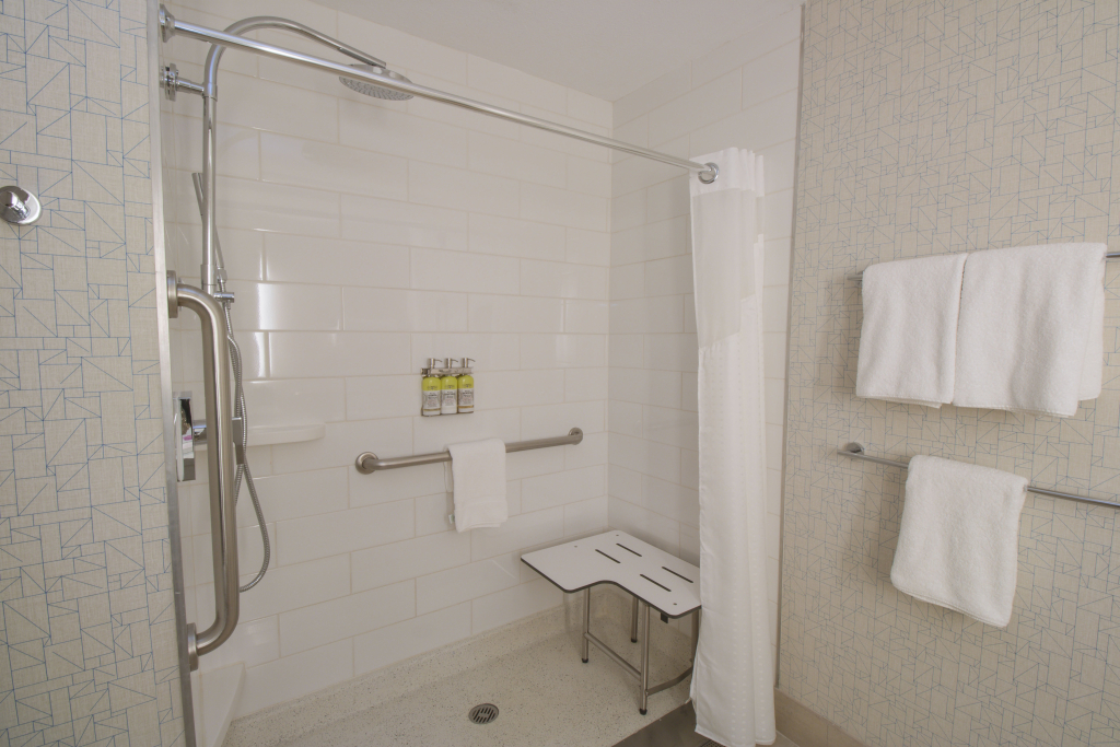 Holiday Inn Express & Suites Manassas by IHG